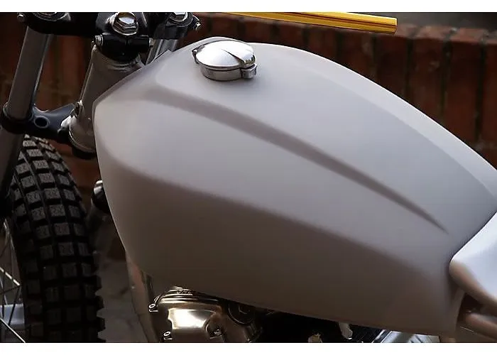 2.5" Alloy Monza flip-up fuel cap