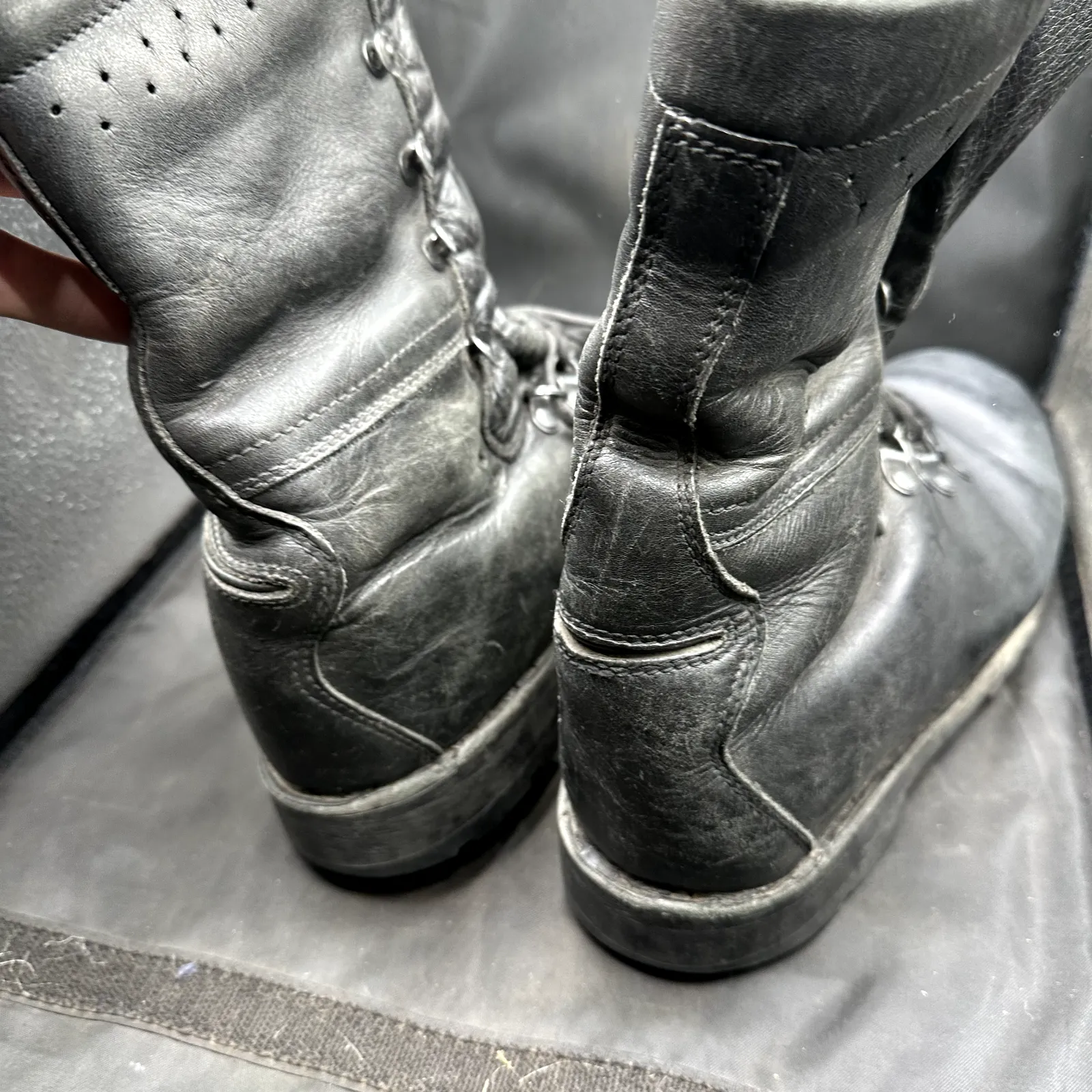 Austrian Army Black Leather Army Heavy Duty Combat Boots - Size EU 42 - UK 8