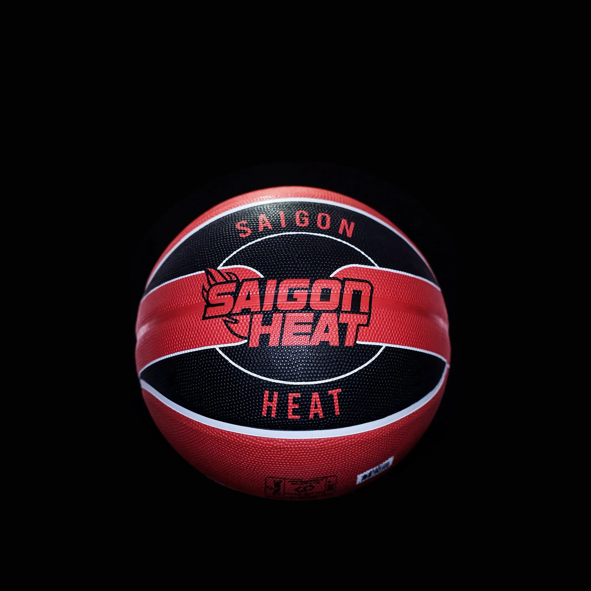Banh Bóng Rổ Spalding Vba Team Saigon Heat Outdoor - Đỏ