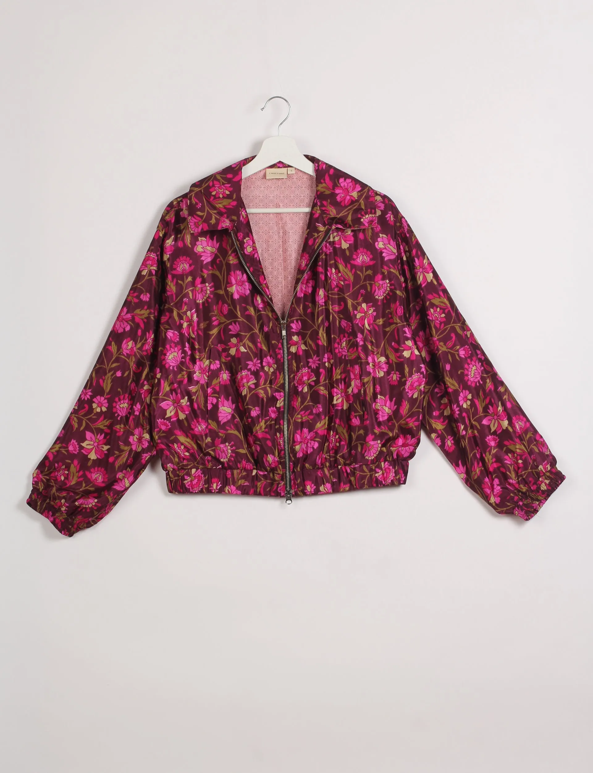 BOMBER JACKET