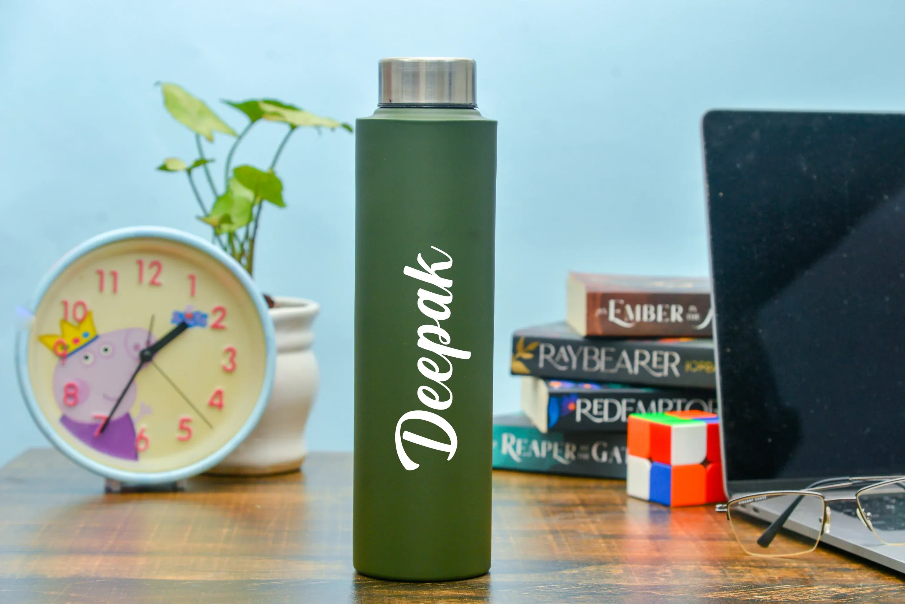 Classy Metal Flip Diary   Classic Metal Pen   Classy Leather Metal Keychain   Classy Card Holder   Classic Smart Bottle    Stainless Steel Mug - Green