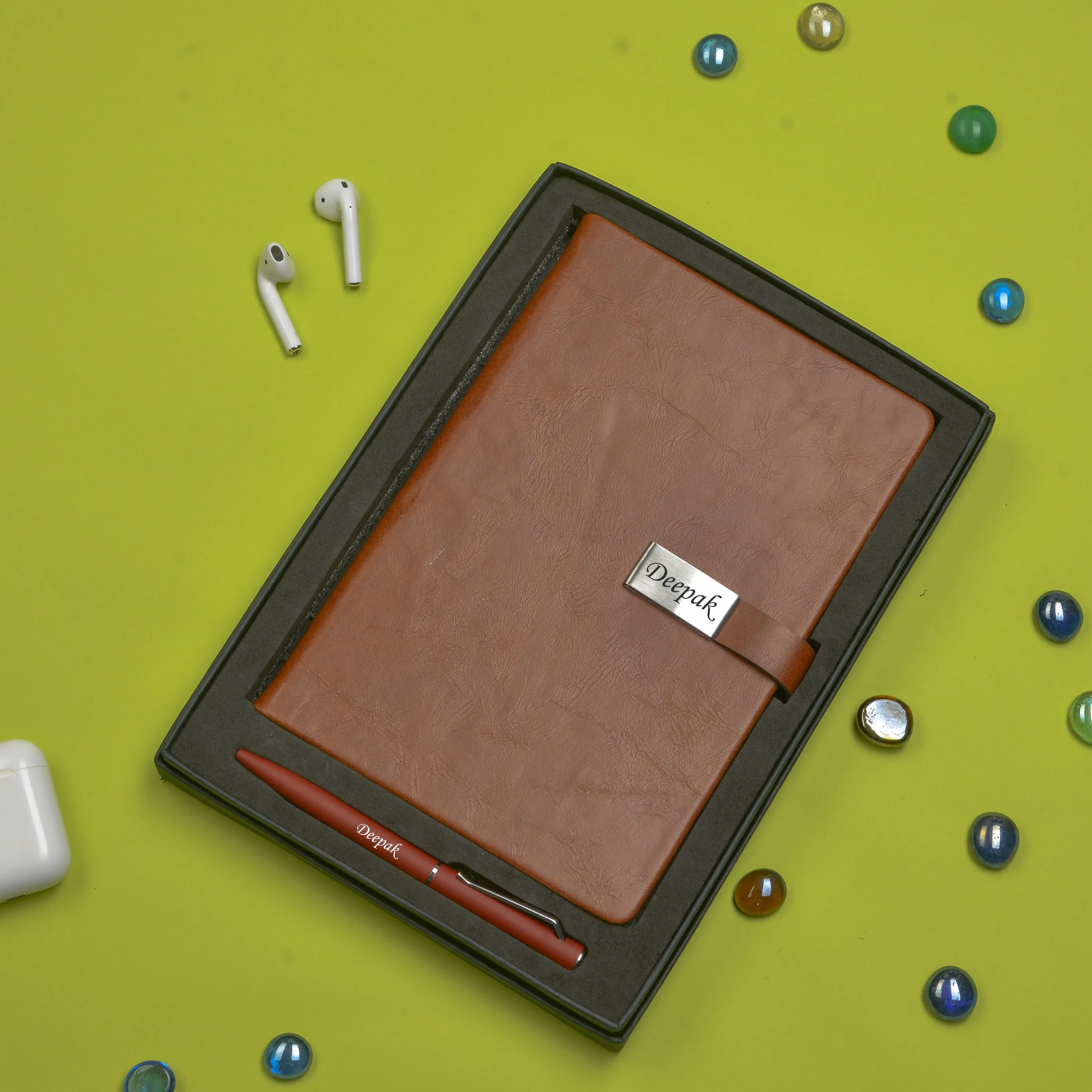 Classy Metal Flip Diary   Classic Metal Pen - Tan