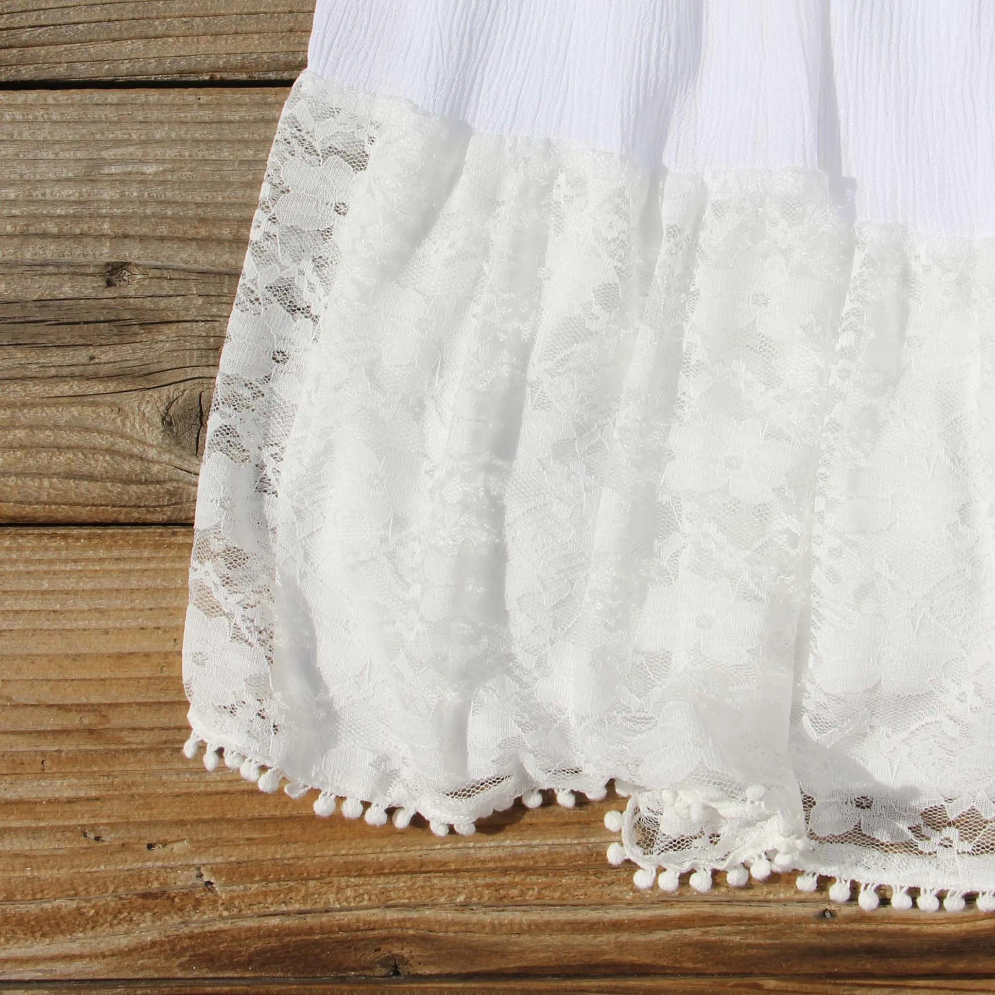 Coyote Sands Dress in White