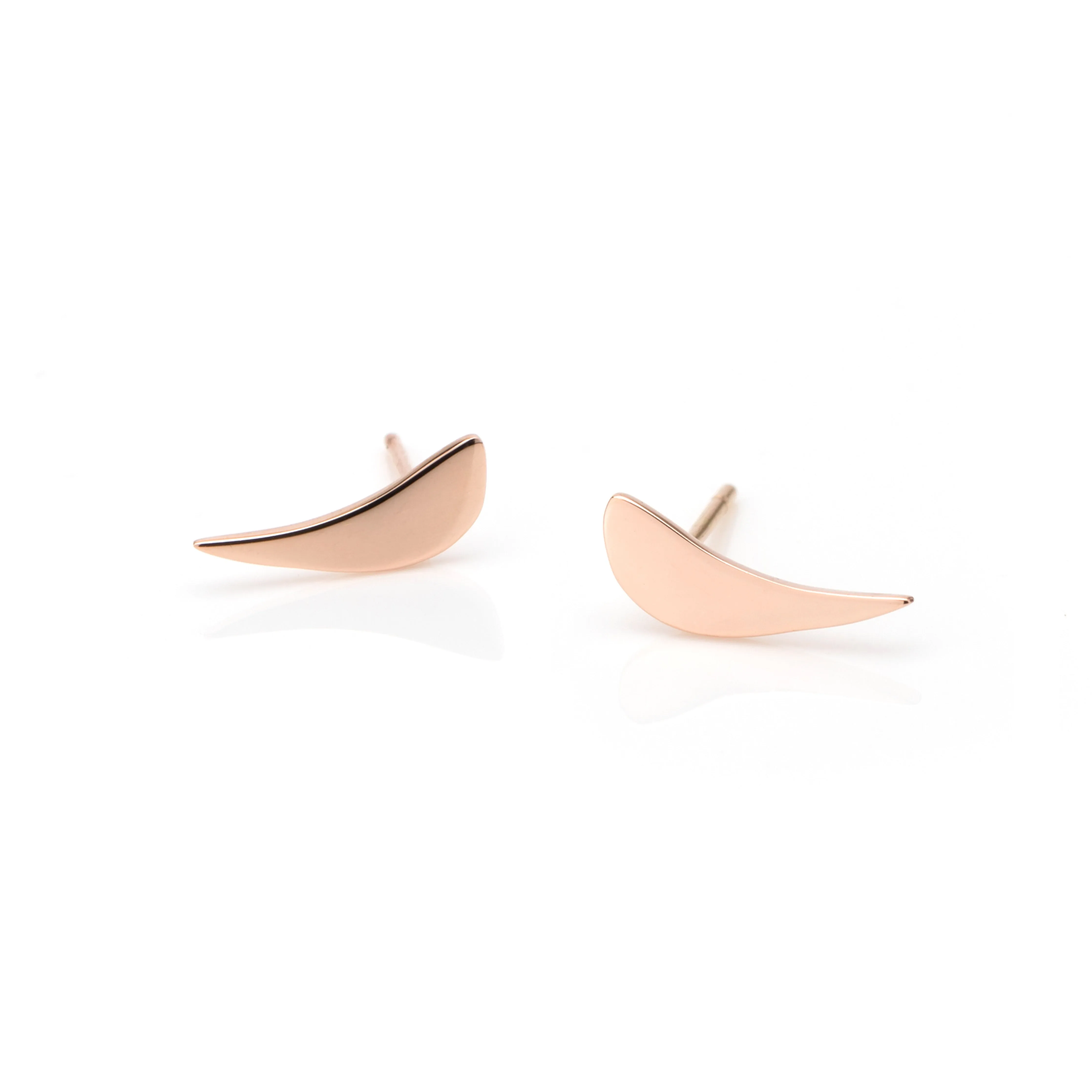 CURVE STUDS