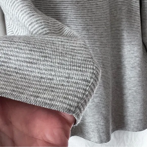 EUC Eileen Fisher Cashmere Blend Reversible Funnel Neck Sweater in Gray size M