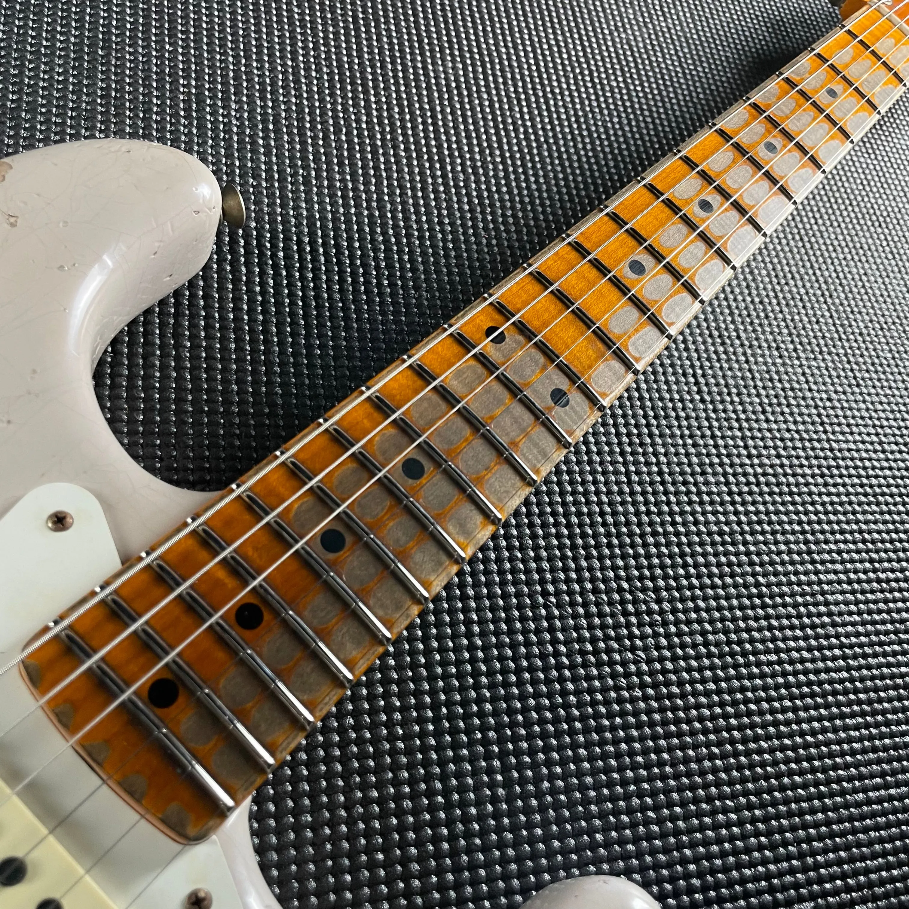 Fender Custom Shop LTD Red Hot Stratocaster, Super Heavy Relic- Aged Dirty White Blonde (7lbs 7oz)