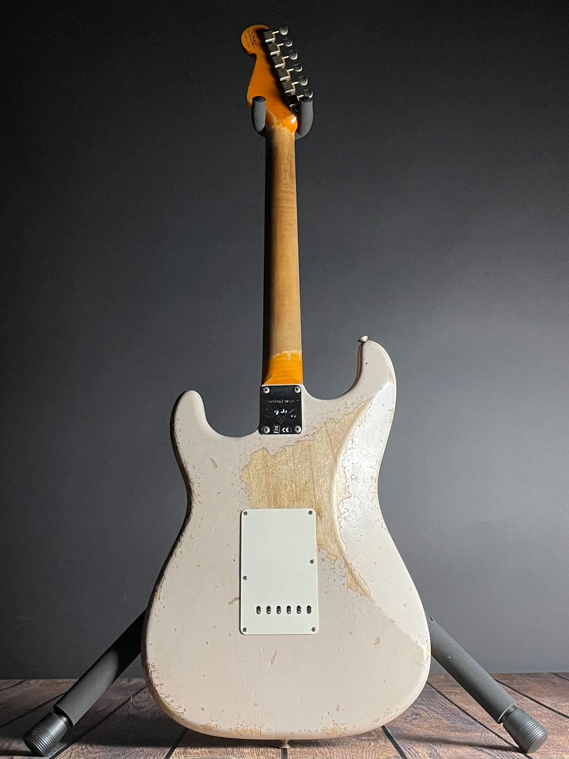 Fender Custom Shop LTD Red Hot Stratocaster, Super Heavy Relic- Aged Dirty White Blonde (7lbs 7oz)