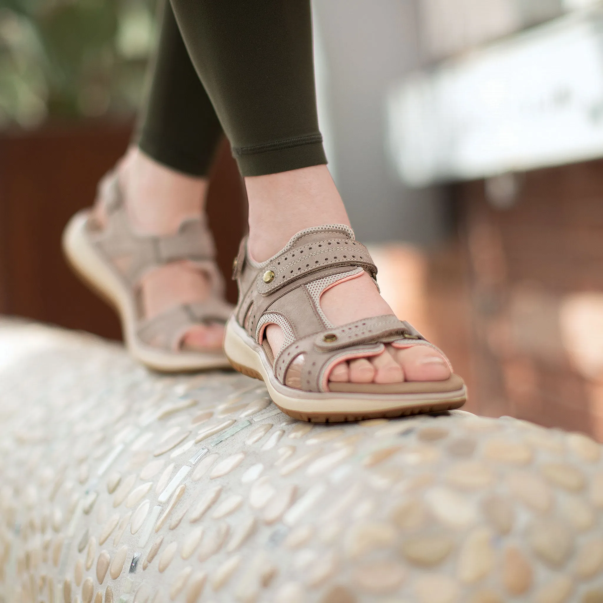[PRE-ORDER] SAS | Embark Sport Sandal Taupe